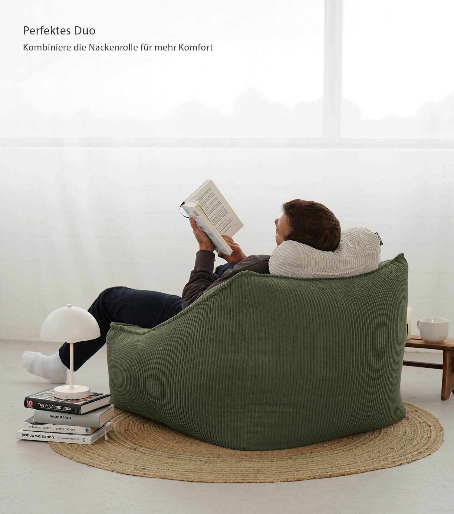 Fauteuil en velours côtelé XXL avec accoudoirs, coloris olive