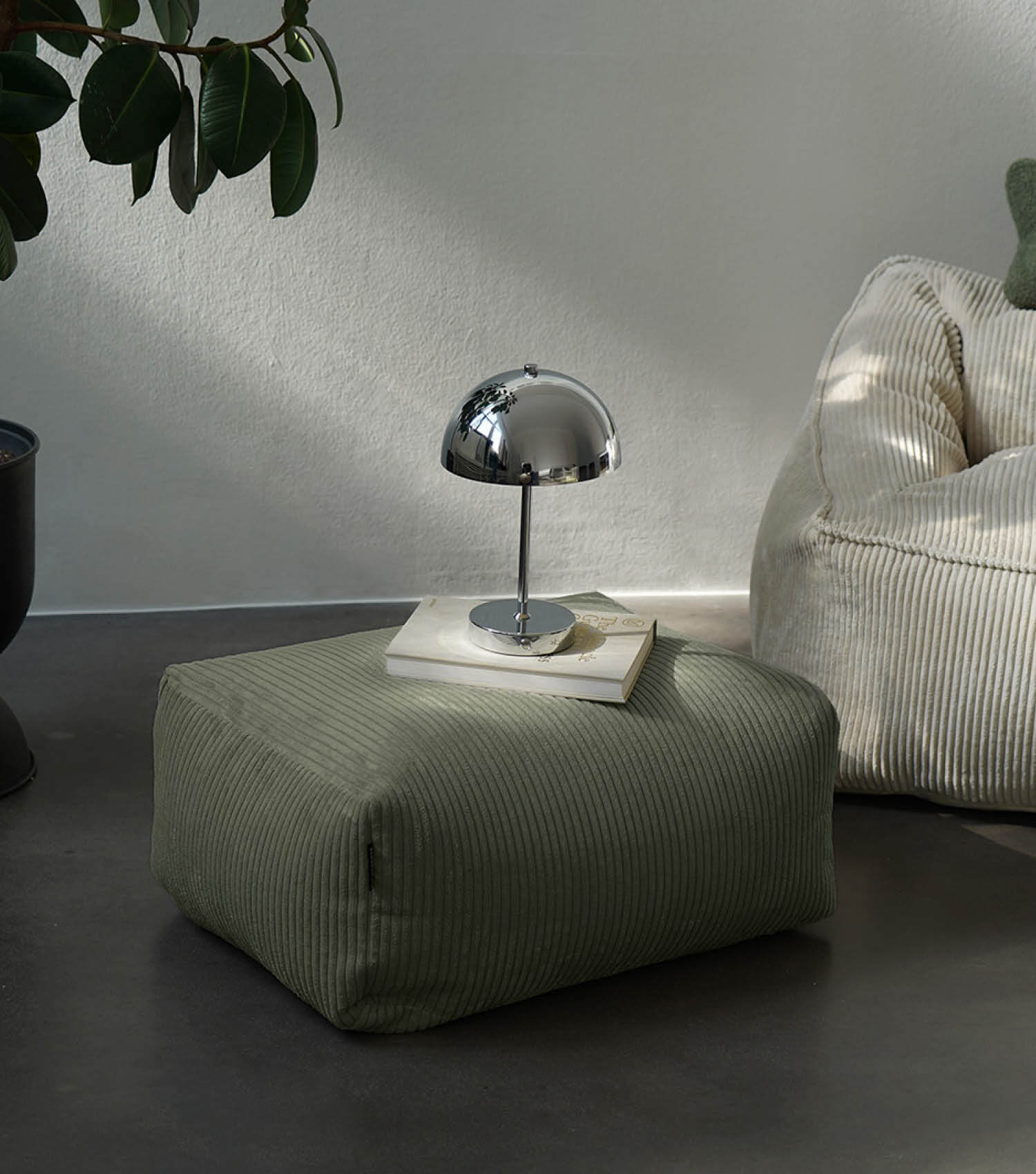 Pouf d'intérieur repose-pieds carré en 'Der Ruhestifter'