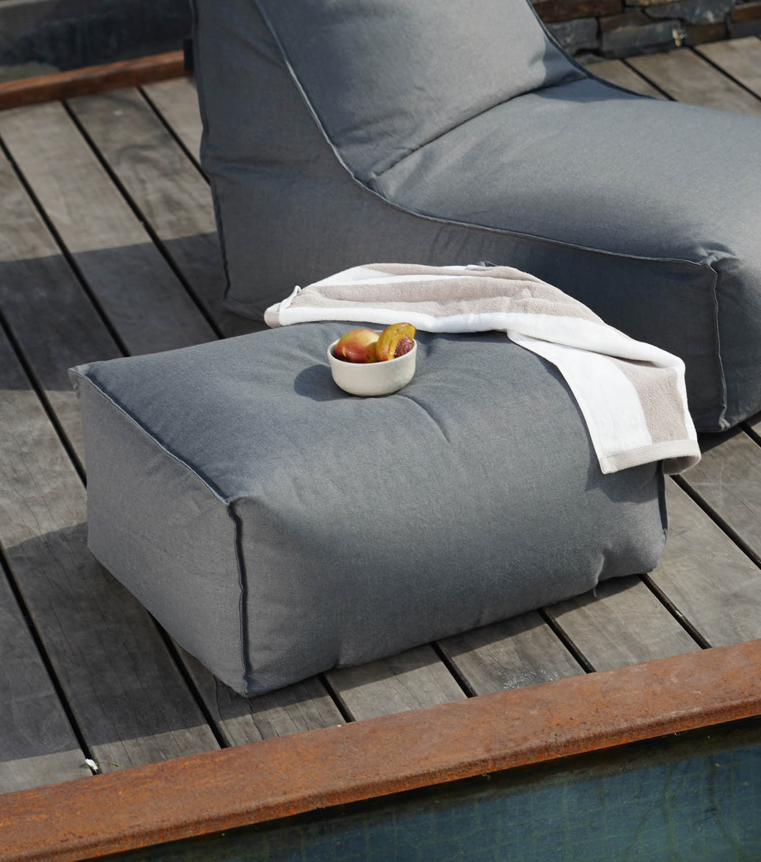 Pouf d'extérieur carré repose-pieds coussin de sol 'Der Ruhepouf' tabouret eckig