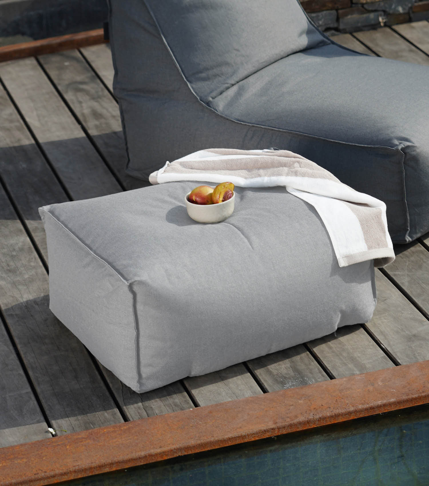 Pouf d'extérieur tabouret coussin de sol 'Der Ruhepouf' repose-pieds carré