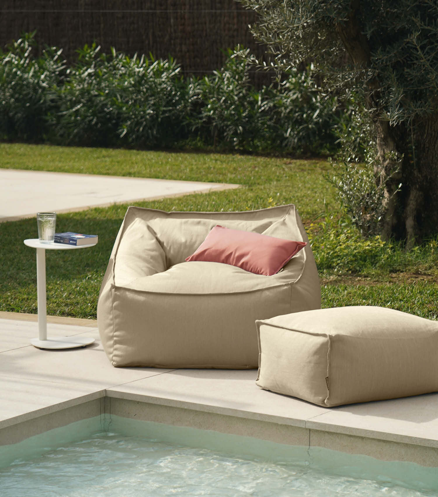 Pouf de sol en bean bag sable - chaise longue de relaxation