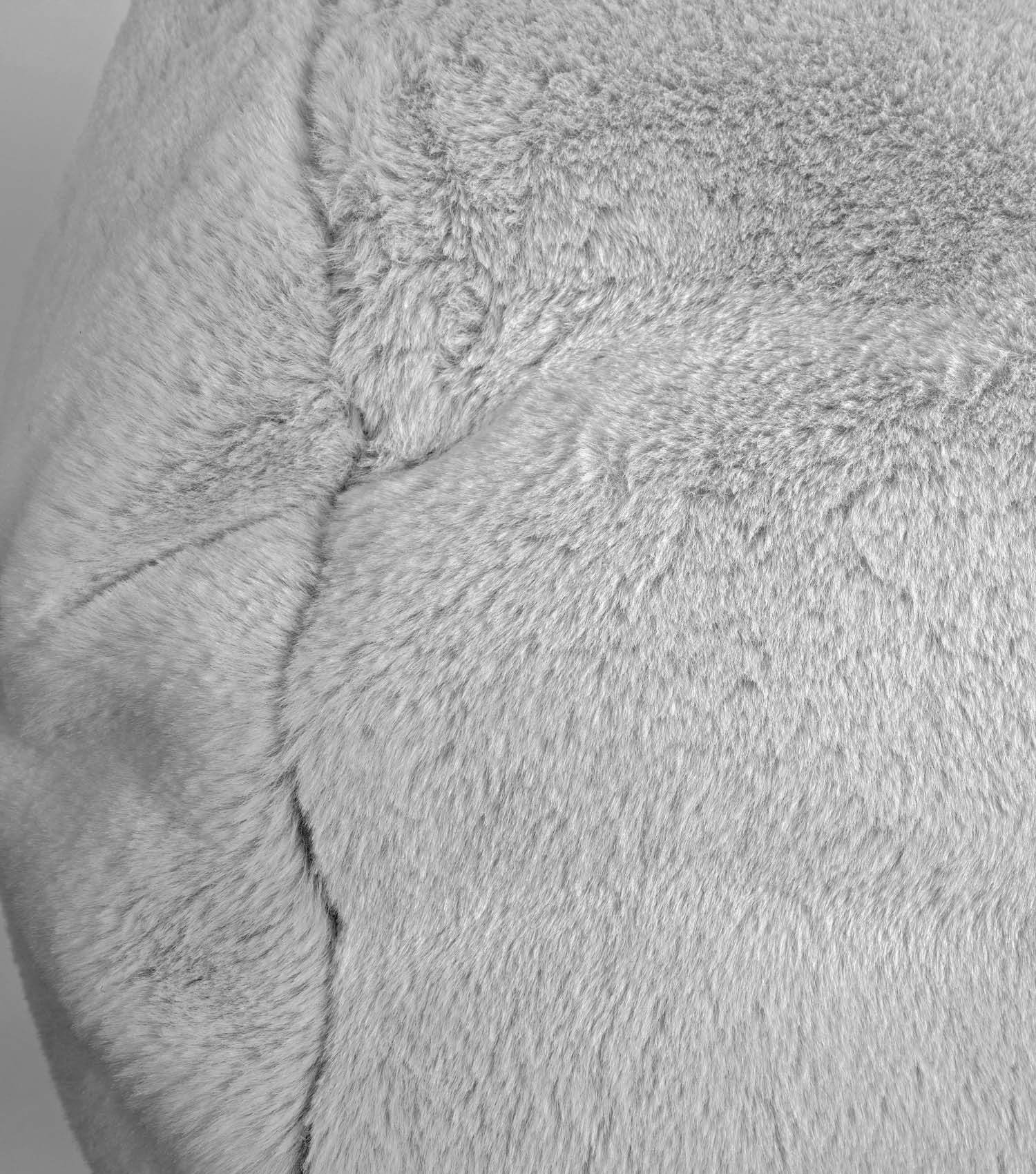 Pouf repose-pieds gris en tissu doux mokebo